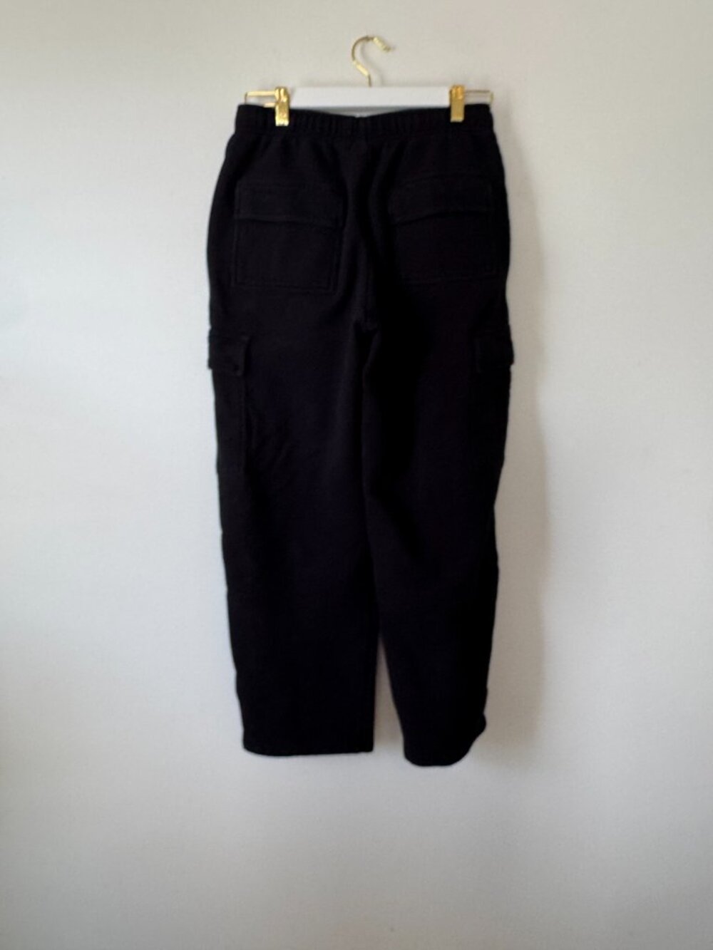 Aritzia TNA Cozy Sweatfleece Mega Cargo Sweatpant - Picture 2 of 12